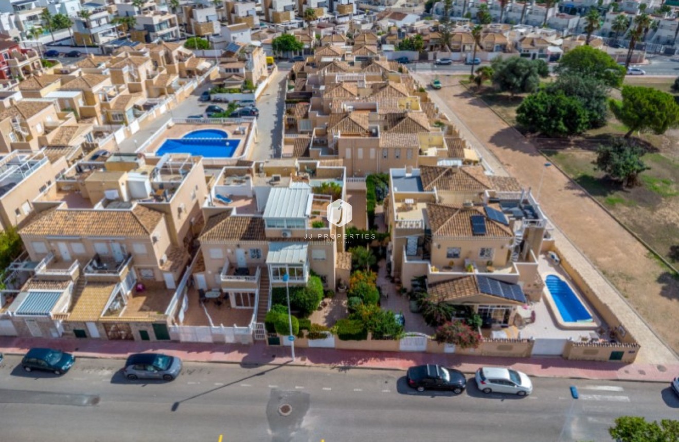 Tweedehands - Bungalow -
Torrevieja - Costa Blanca