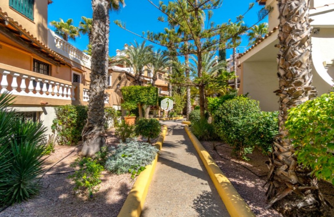 Tweedehands - Penthouse -
Torrevieja - Costa Blanca