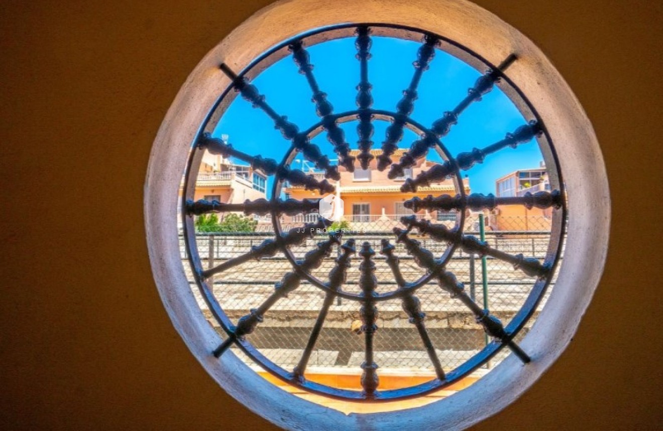 Tweedehands - Penthouse -
Torrevieja - Costa Blanca