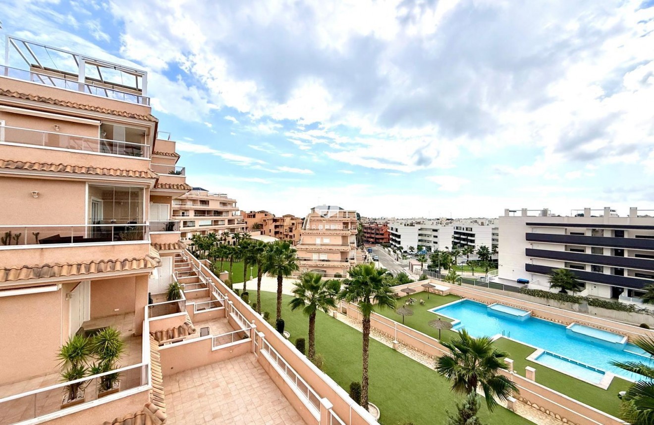 Tweedehands - Appartement / flat -
Orihuela Costa - Villamartín-las Filipinas