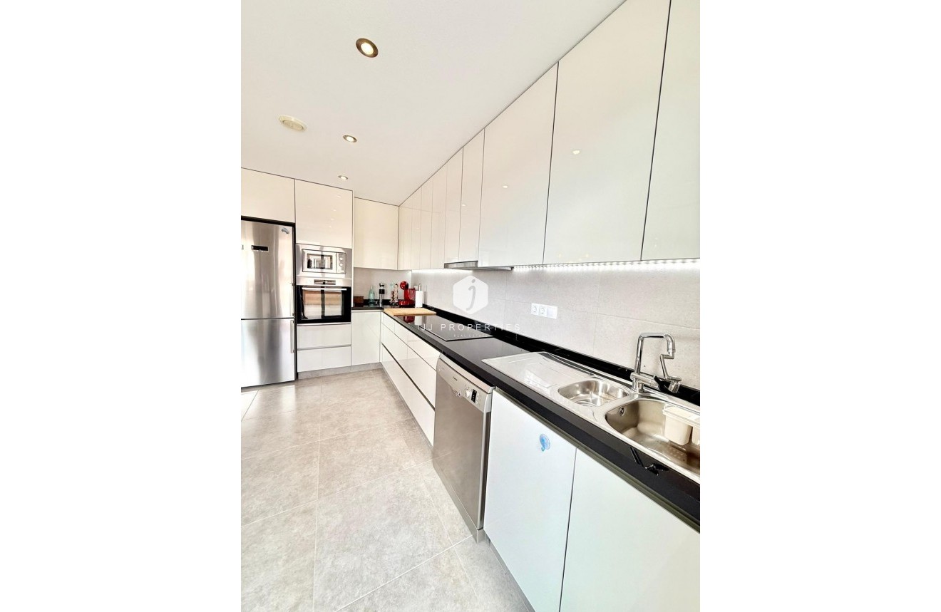 Tweedehands - Appartement / flat -
Orihuela Costa - Villamartín-las Filipinas