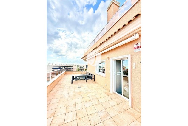 Tweedehands - Appartement / flat -
Orihuela Costa - Villamartín-las Filipinas