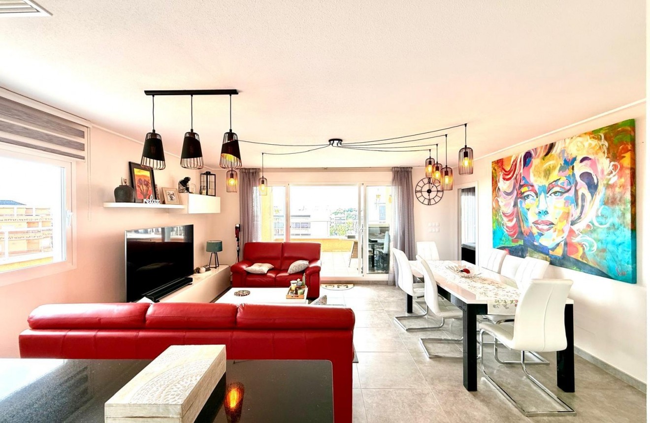 Tweedehands - Appartement / flat -
Orihuela Costa - Villamartín-las Filipinas