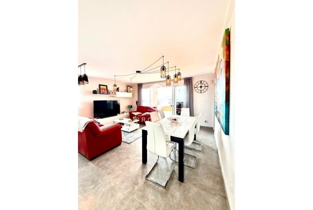 Tweedehands - Appartement / flat -
Orihuela Costa - Villamartín-las Filipinas