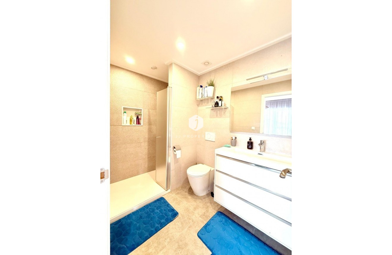 Tweedehands - Appartement / flat -
Orihuela Costa - Villamartín-las Filipinas