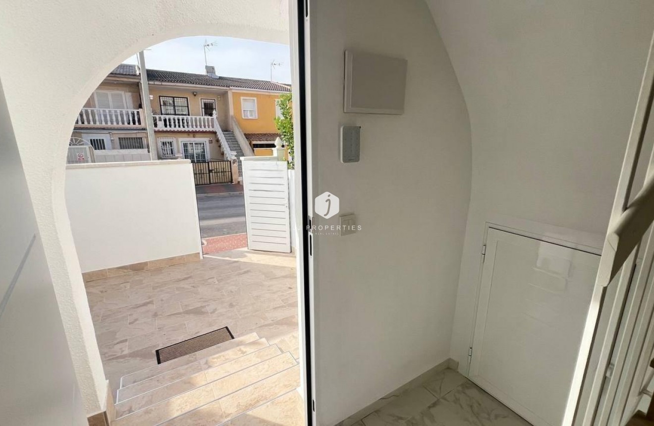 Tweedehands - Chalet -
Torrevieja - Los Balcones - Los Altos del Edén