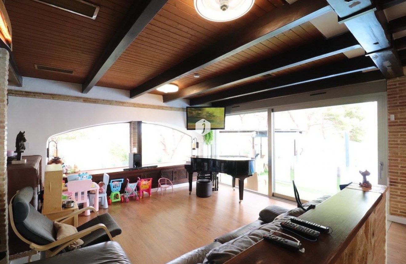 Tweedehands - Villa -
Orihuela Costa - Costa Blanca