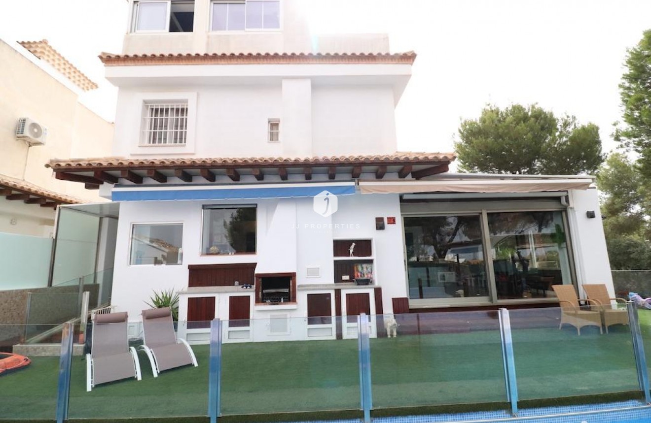 Tweedehands - Villa -
Orihuela Costa - Costa Blanca