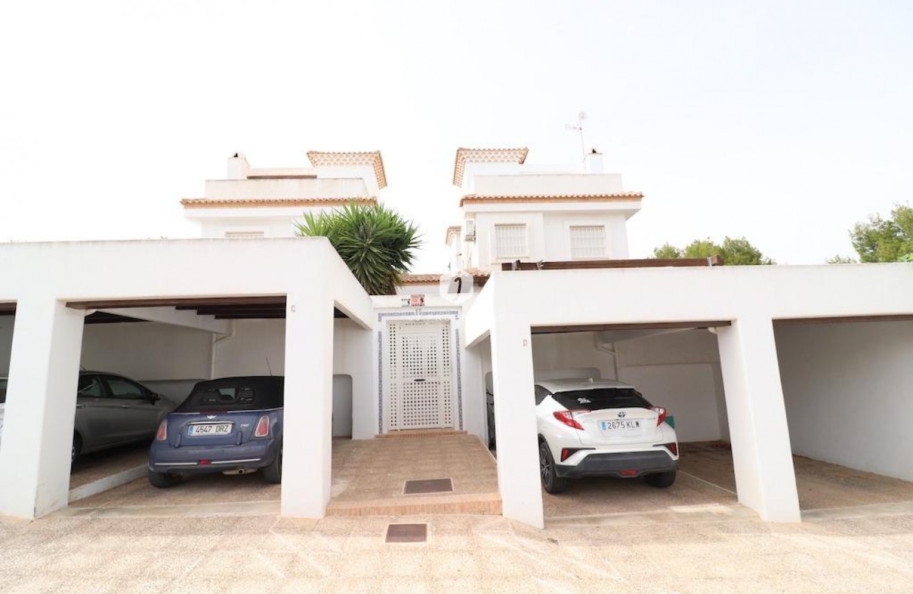 Tweedehands - Villa -
Orihuela Costa - Costa Blanca