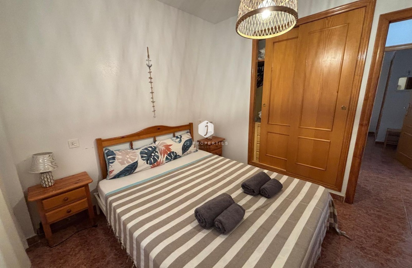 Tweedehands - Appartement / flat -
Torrevieja - Playa de los Locos