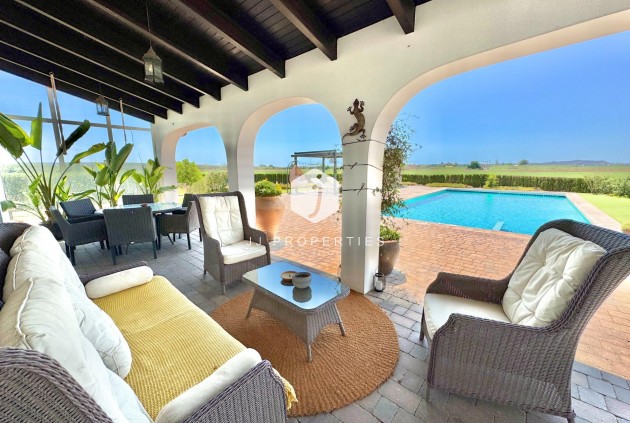 Tweedehands - Villa -
Dolores - Comunidad Valenciana