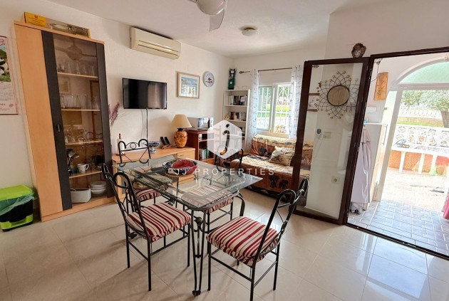 Tweedehands - Appartement / flat -
San Miguel de Salinas - Inland