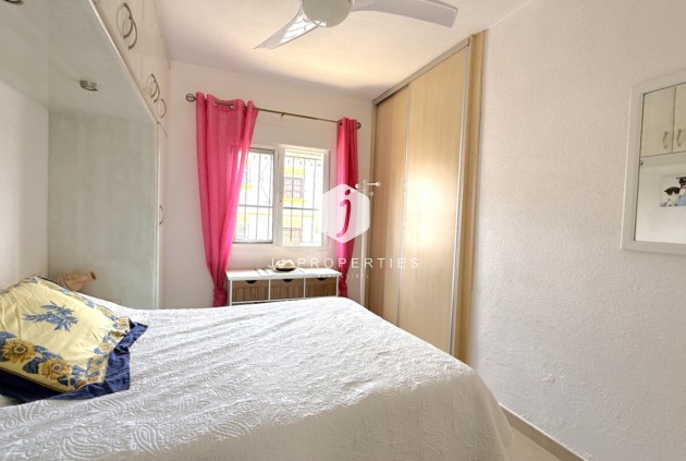 Tweedehands - Appartement / flat -
San Miguel de Salinas - Inland