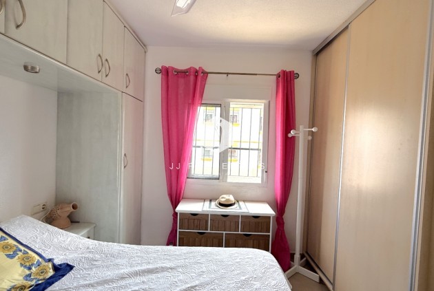 Tweedehands - Appartement / flat -
San Miguel de Salinas - Inland