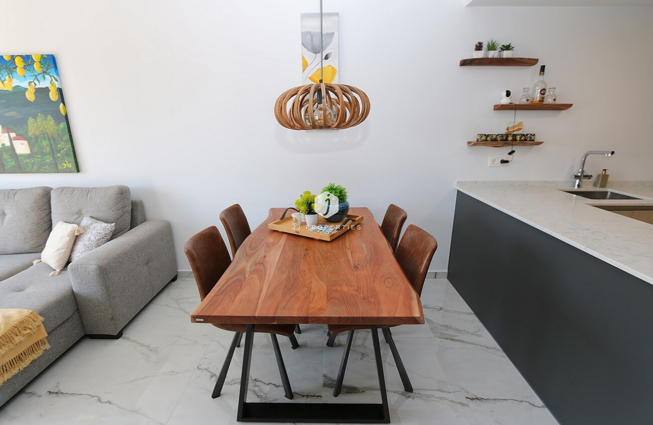 Tweedehands - Penthouse -
Los Altos - Costa Blanca