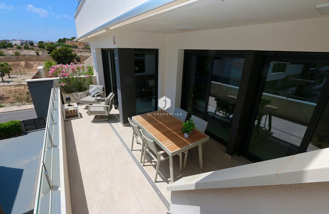 Tweedehands - Penthouse -
Los Altos - Costa Blanca