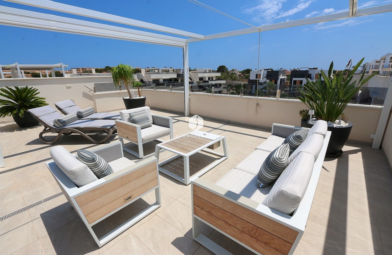 Tweedehands - Penthouse -
Los Altos - Costa Blanca