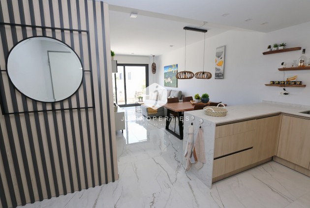 Tweedehands - Penthouse -
Los Altos - Costa Blanca