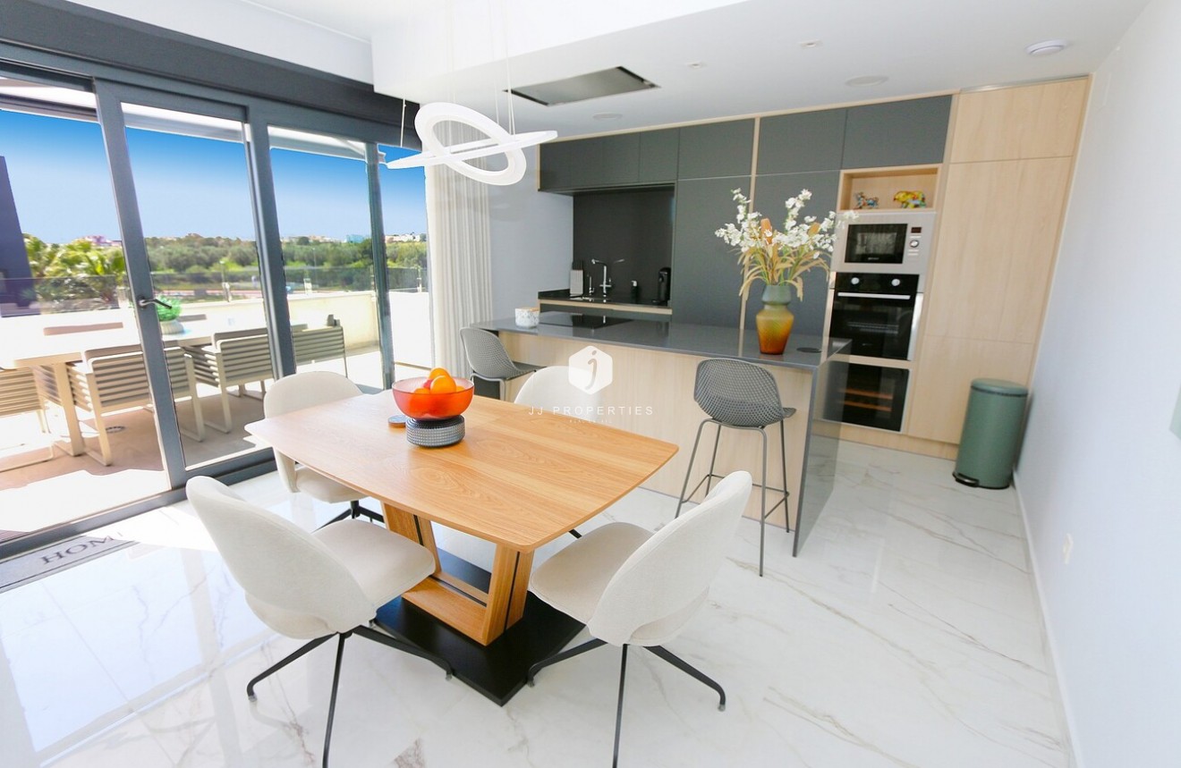 Tweedehands - Penthouse -
Los Altos - Costa Blanca