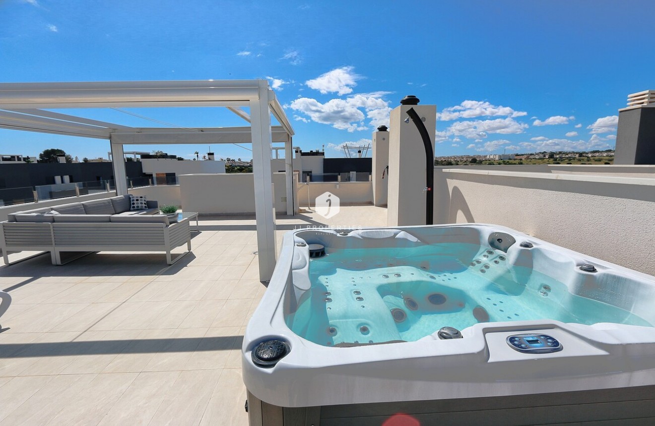 Tweedehands - Penthouse -
Los Altos - Costa Blanca