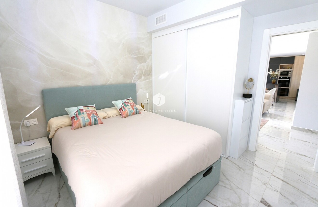 Tweedehands - Penthouse -
Los Altos - Costa Blanca