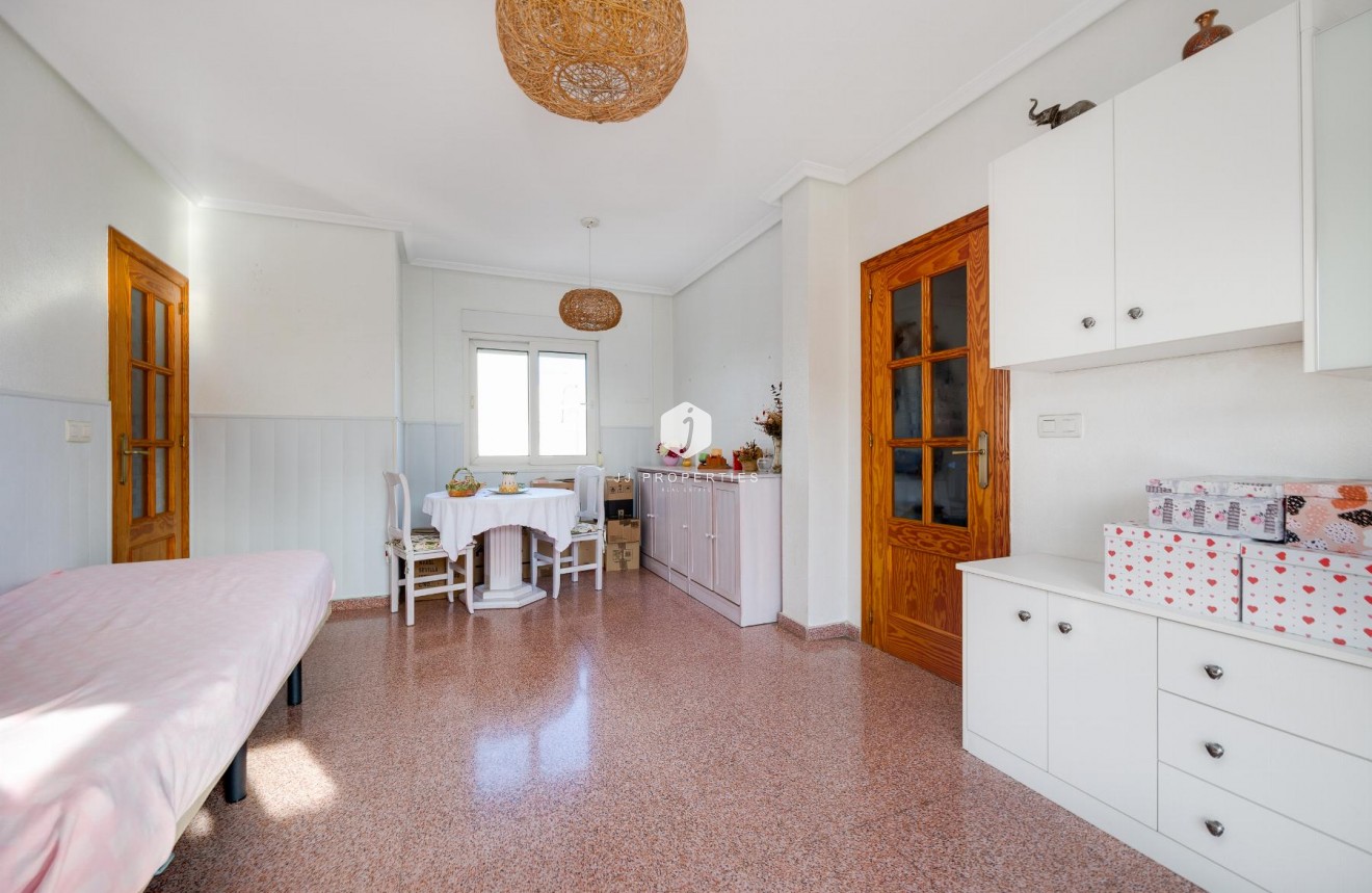 Tweedehands - Appartement / flat -
Torrevieja - Costa Blanca
