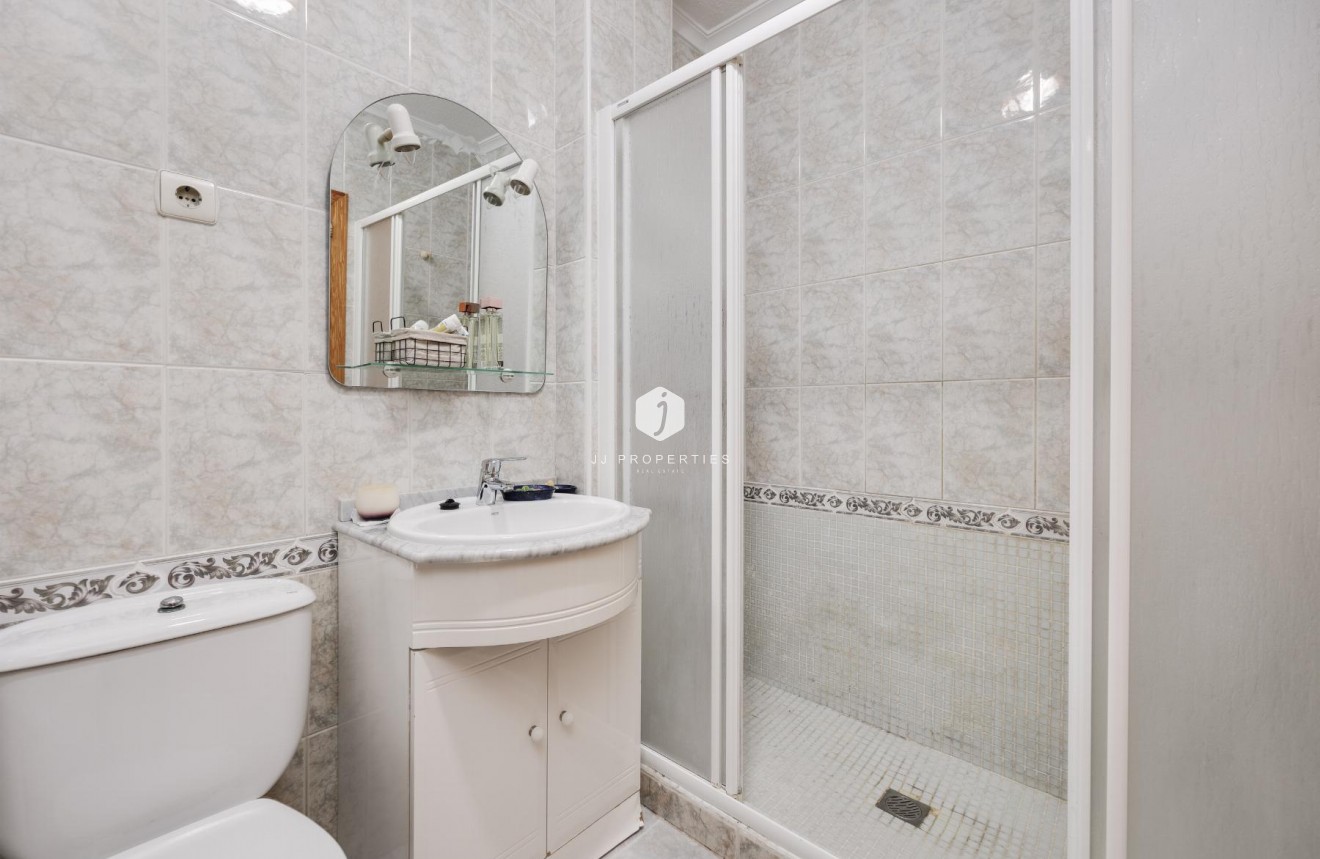 Tweedehands - Appartement / flat -
Torrevieja - Costa Blanca