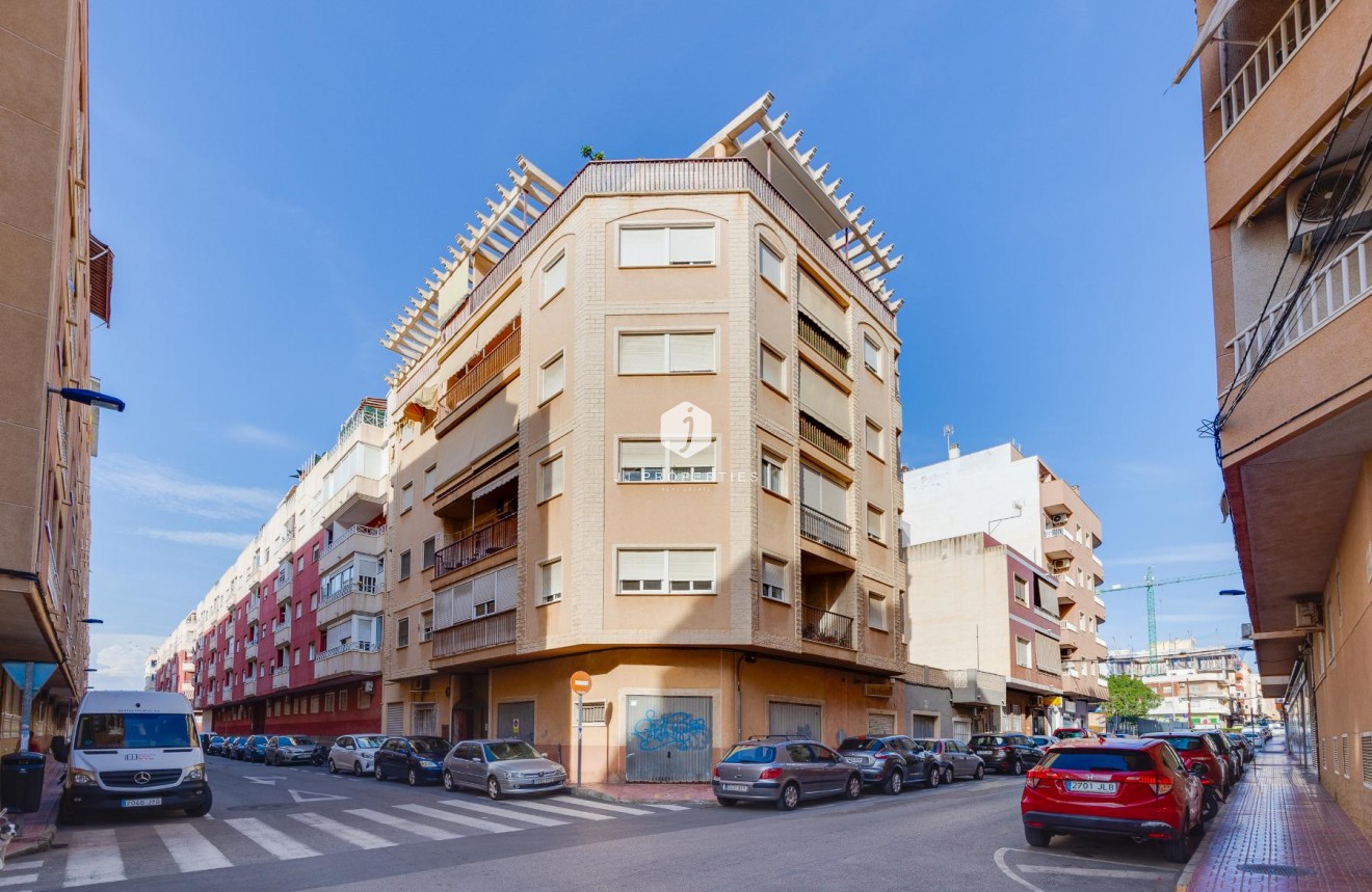 Tweedehands - Appartement / flat -
Torrevieja - Costa Blanca