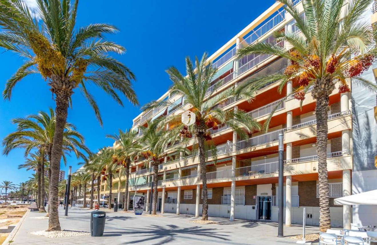 Tweedehands - Appartement / flat -
Torrevieja - Costa Blanca