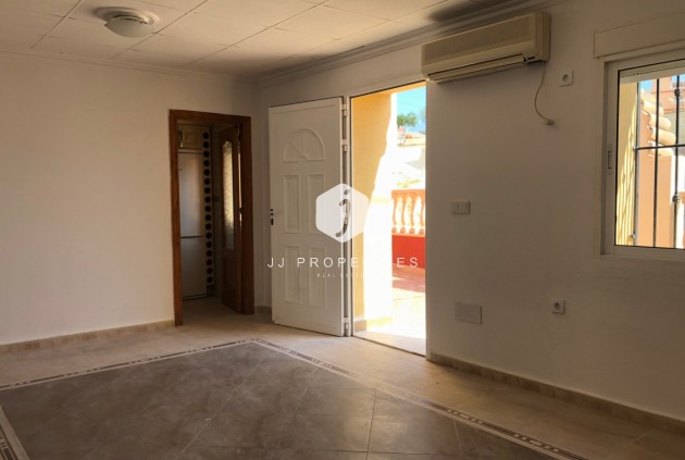 Tweedehands - Chalet -
San Miguel de Salinas - Inland