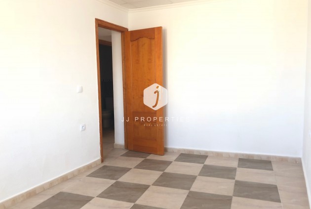 Tweedehands - Chalet -
San Miguel de Salinas - Inland