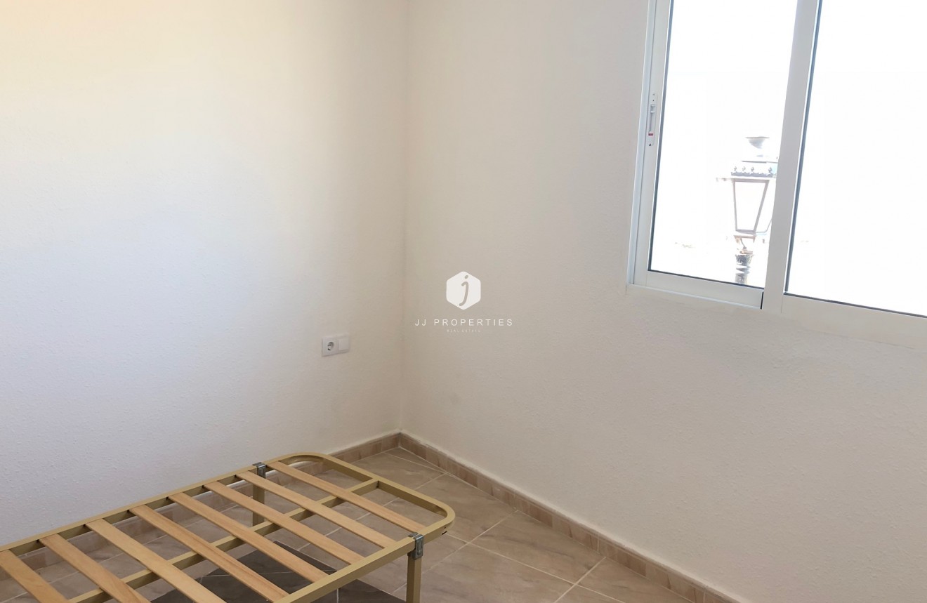 Tweedehands - Chalet -
San Miguel de Salinas - Inland