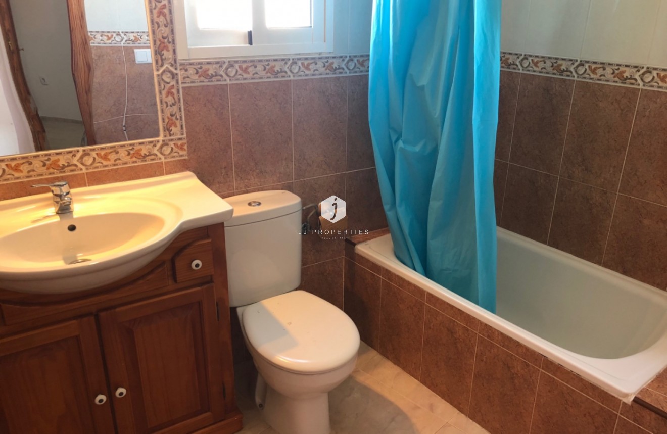 Tweedehands - Chalet -
San Miguel de Salinas - Inland