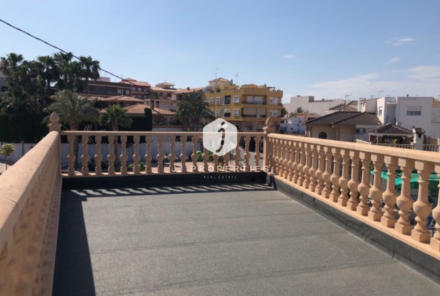 Tweedehands - Chalet -
San Miguel de Salinas - Inland