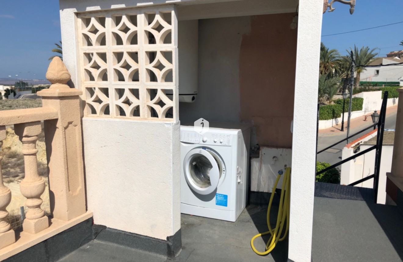 Tweedehands - Chalet -
San Miguel de Salinas - Inland