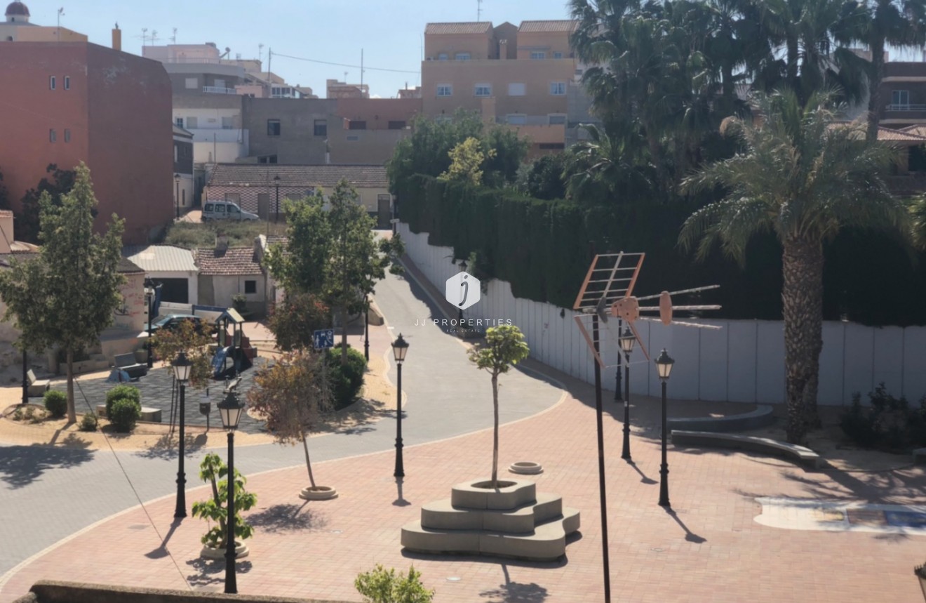 Tweedehands - Chalet -
San Miguel de Salinas - Inland