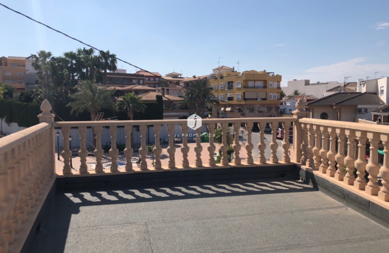 Tweedehands - Chalet -
San Miguel de Salinas - Inland