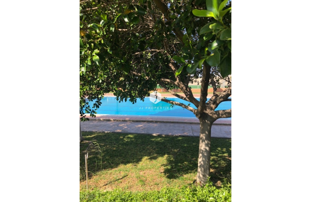 Tweedehands - Chalet -
San Miguel de Salinas - Inland