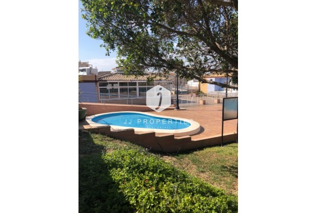 Tweedehands - Chalet -
San Miguel de Salinas - Inland