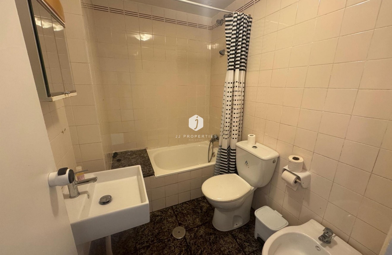 Tweedehands - Appartement / flat -
Torrevieja - Costa Blanca