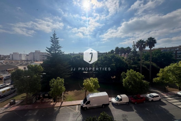 Tweedehands - Appartement / flat -
Torrevieja - Costa Blanca