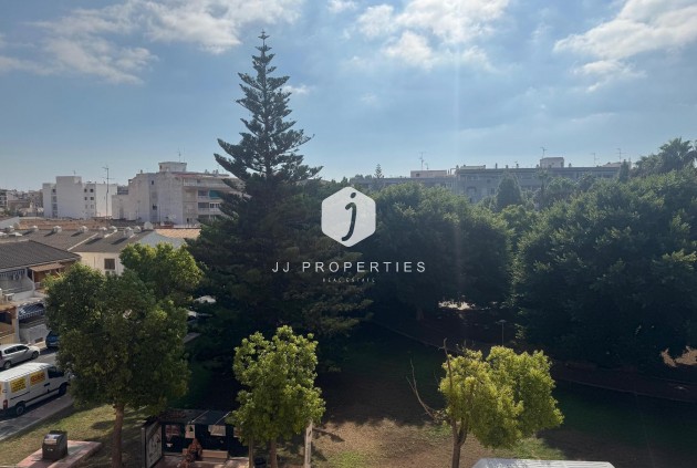 Tweedehands - Appartement / flat -
Torrevieja - Costa Blanca