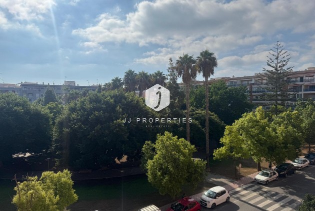 Tweedehands - Appartement / flat -
Torrevieja - Costa Blanca