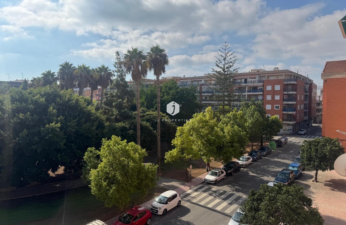 Tweedehands - Appartement / flat -
Torrevieja - Costa Blanca