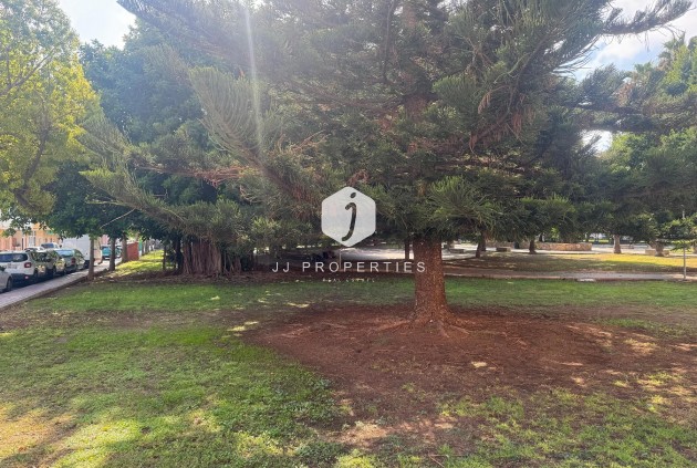 Tweedehands - Appartement / flat -
Torrevieja - Costa Blanca