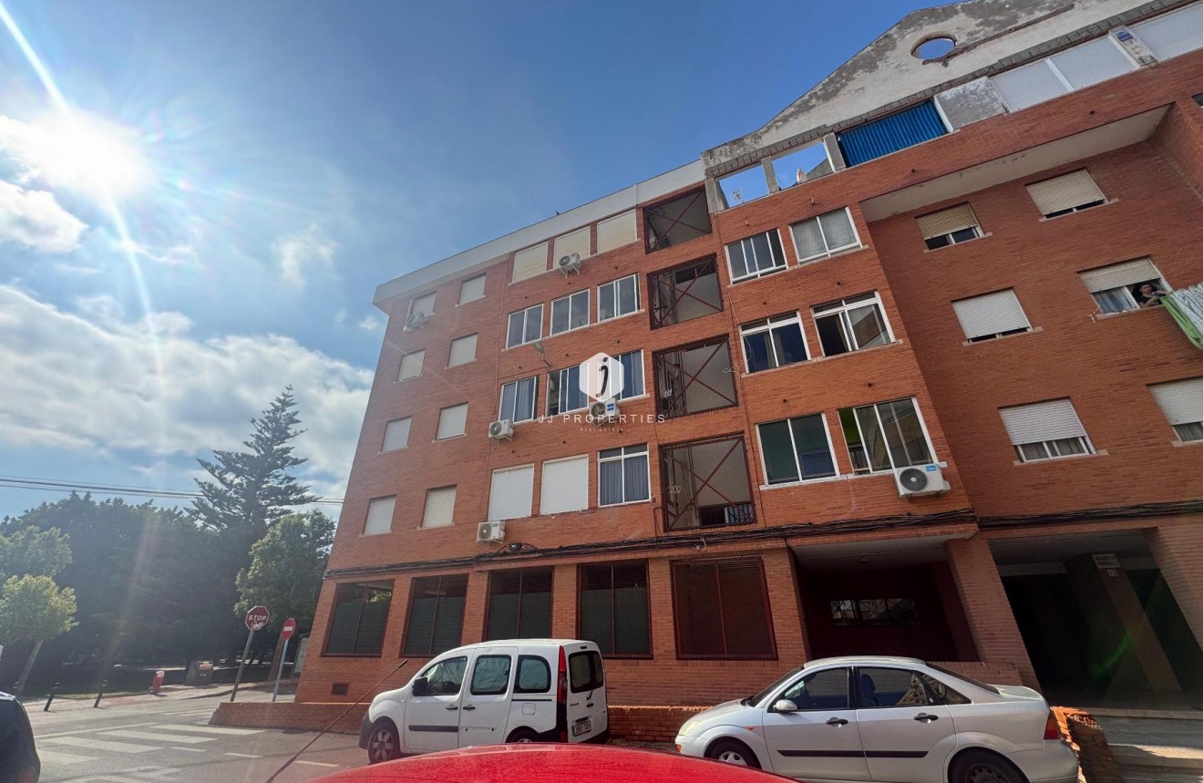 Tweedehands - Appartement / flat -
Torrevieja - Costa Blanca