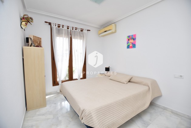 Tweedehands - Chalet -
Algorfa - Inland