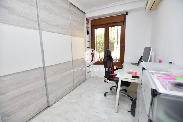 Tweedehands - Chalet -
Algorfa - Inland