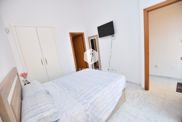 Tweedehands - Chalet -
Algorfa - Inland