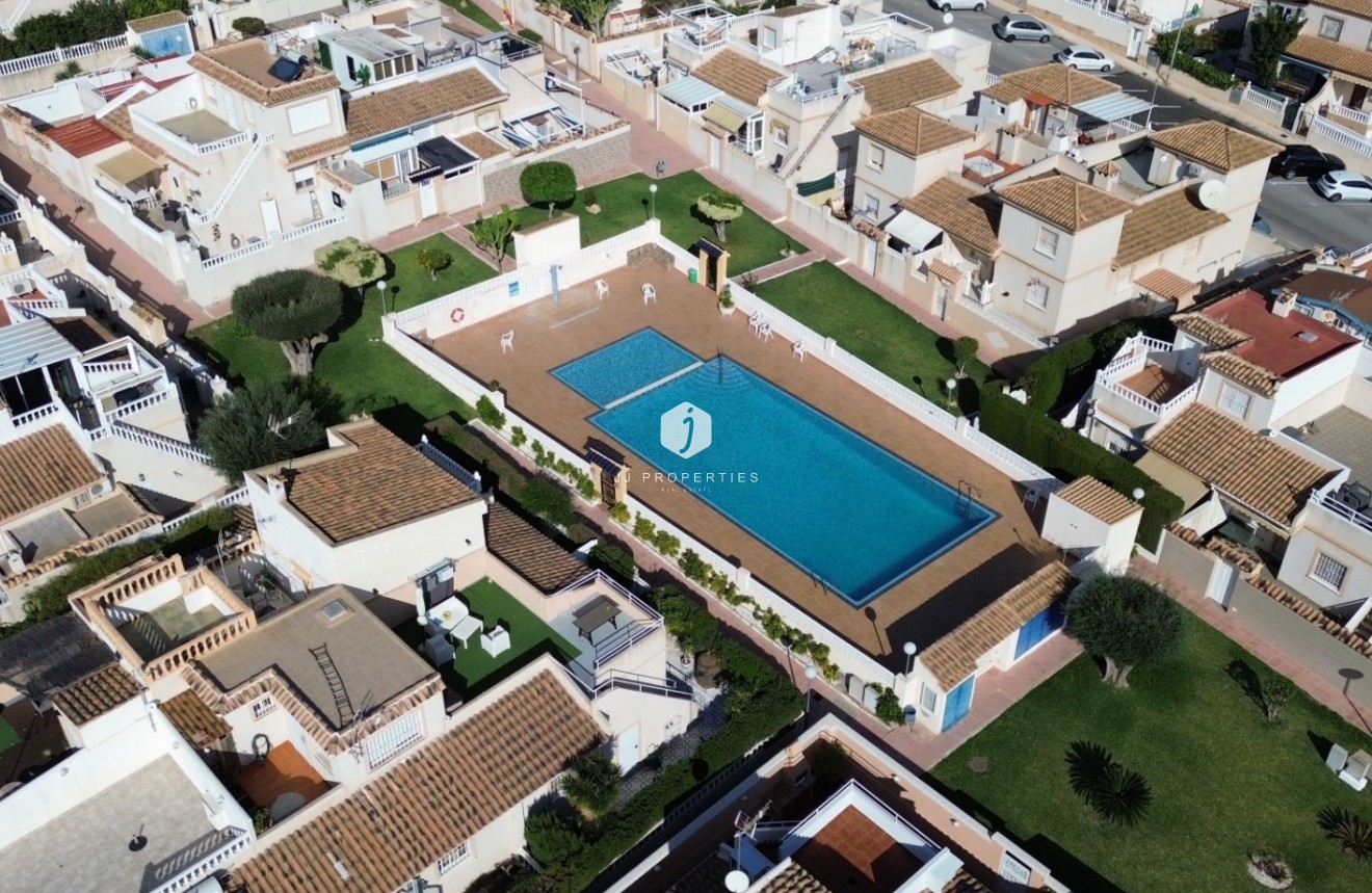 Tweedehands - Chalet -
Orihuela Costa - Costa Blanca